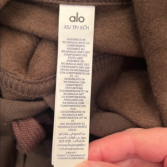 NWT ALO Accolade Hoodie Sweatshirt Espresso Size XS | $148 - Picture 10 of 15